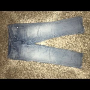 Women artist crop American eagle jeans